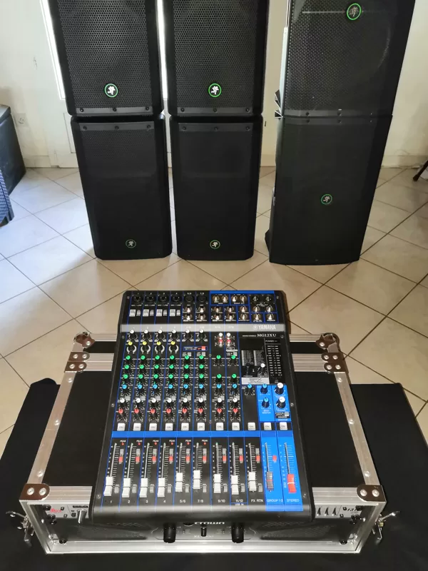 Sonorisation Console de mixage 6 enceintes 