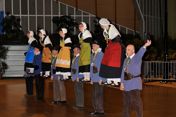 GROUPE FOLKLORIQUE LE REGAIN CHABLIS